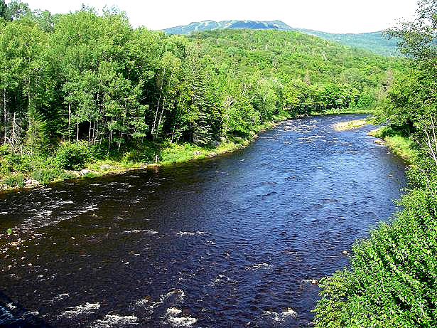 La rivière du Diable au parc national du Mont-Tremblant.